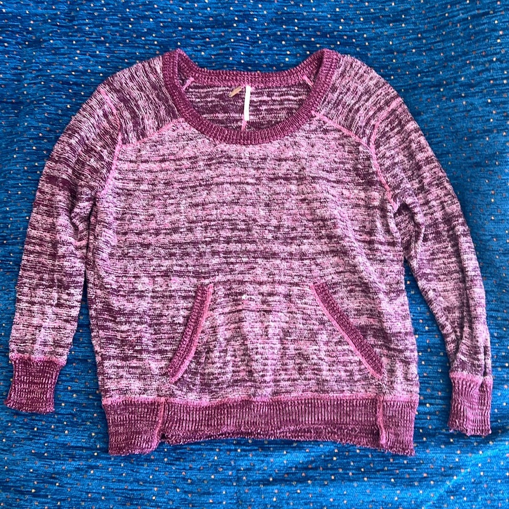 Free People oversized sweater size xs, distressed hem and cuffs